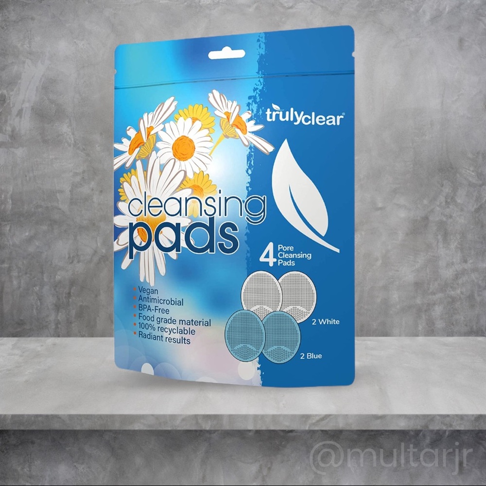 NWT Truly Clear Cleansing Pads (4pk)